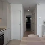 Lejlighed Luxury Complex Beachfront Apartment, Infinity Pool, Sauna, Gym And Large Terrace Torremolinos