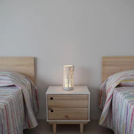 Luxury Complex Beachfront Apartment, Infinity Pool, Sauna, Gym And Large Terrace