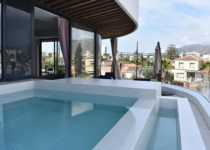 公寓 Luxury Complex Beachfront Apartment, Infinity Pool, Sauna, Gym And Large Terrace